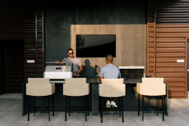 Grilling Station at the oxbow luxury apartments north kansas city